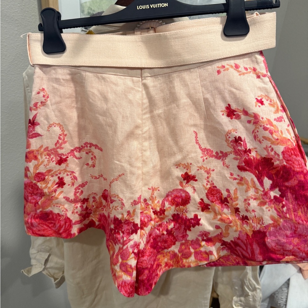 Zimmermann Floral Print Women Shorts - Picture 2 of 4